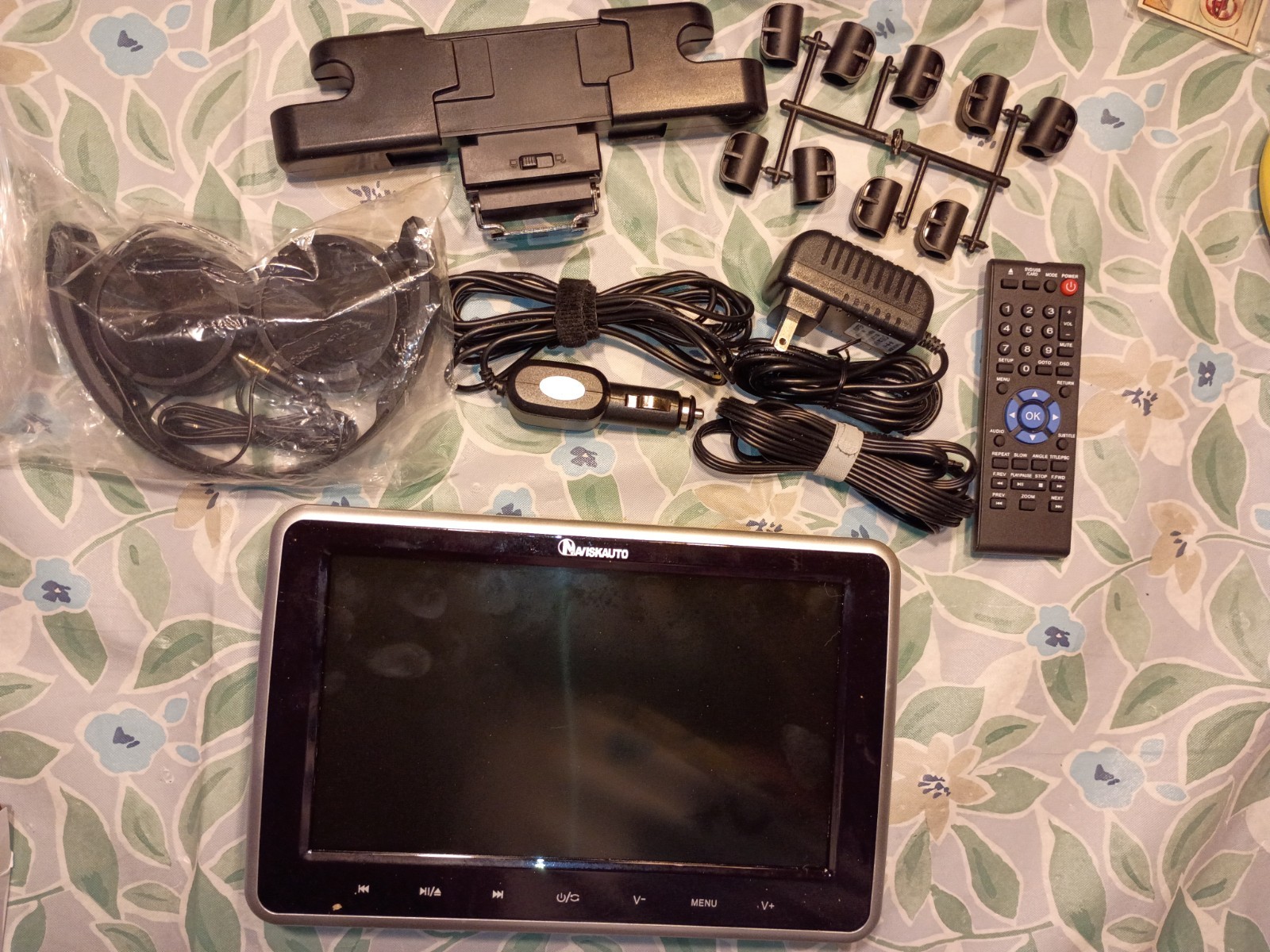 NAVISKAUTO 10.1" Portable Car DVD Video Player