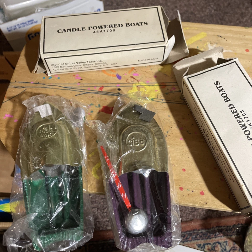 Barco a motor de velas, motor de vapor Foto 4 de 4