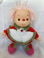 vtg 16  Yarn Crochet 70  s Strawberry Ice Cream Shortcake Doll With Vinyl Freckle