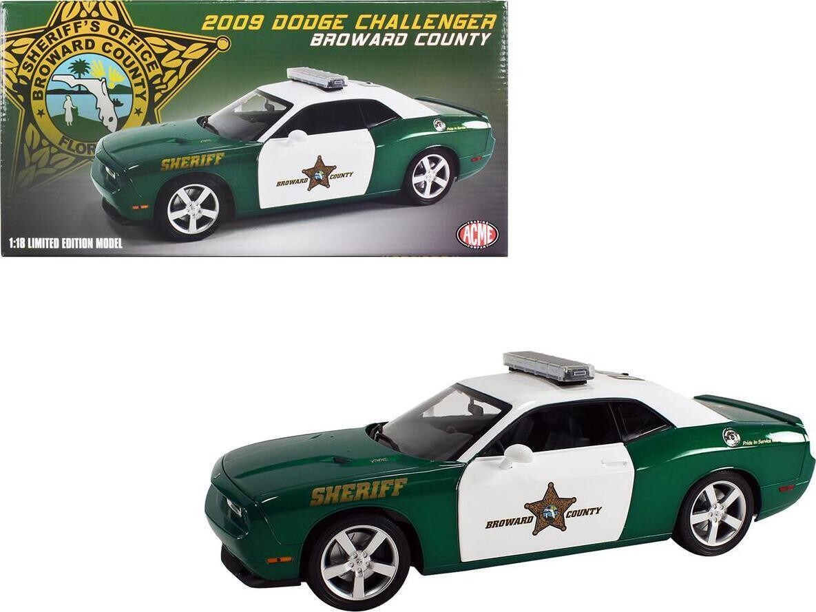 1/18 ( IB ) 2009 Dodge Challenger R/T Green and White  display picture 1