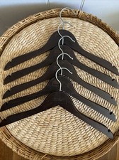 5 Vintage Logo United Colors Of Benetton Dark Wood Hangers