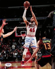 Denzel Valentine signed 8x10 photo PSA/DNA Chicago Bulls Autographed