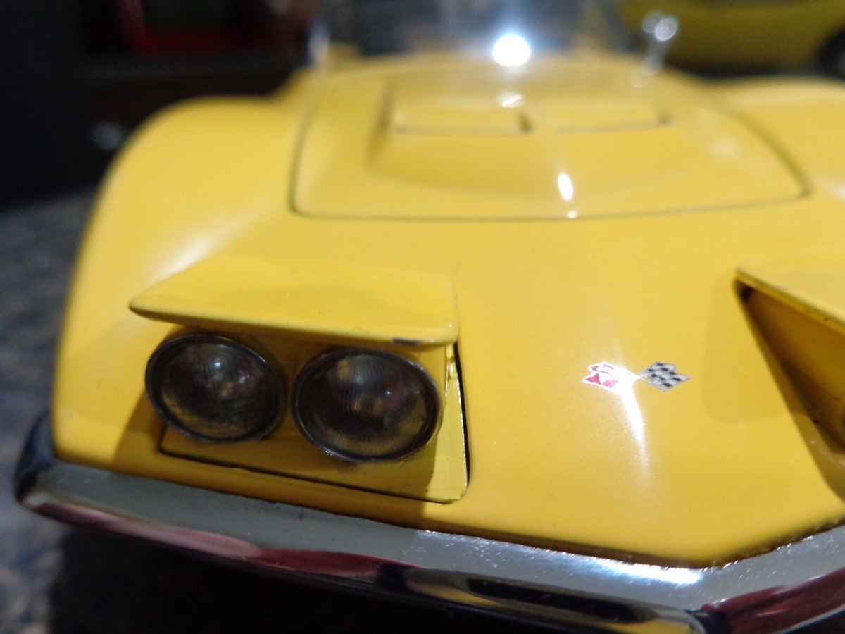 1969 CORVETTE STINGRAY LTD ED 1/18 AUTOART MILLENIUM PRE-OWNED