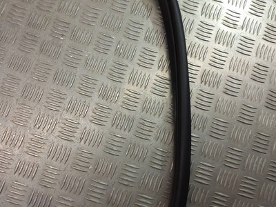 BMW X3 F25 2014 FRONT LEFT DOOR RUBBER WEATHERSTRIP 7396553 OEM  