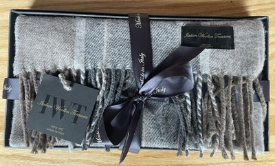 Beautiful Woolen Scarf Made In Italy