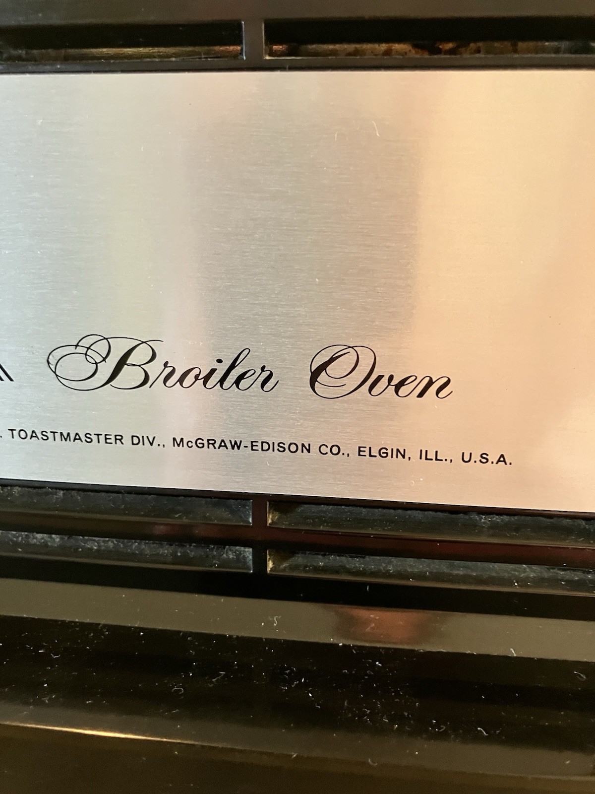 Vintage Toastmaster Tabletop Oven / Toaster Oven / Broiler Model 5211 1300W