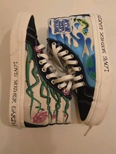 Vans Style 238 High Top Sneaker  Love Mother Earth   M 4, W 5.5 