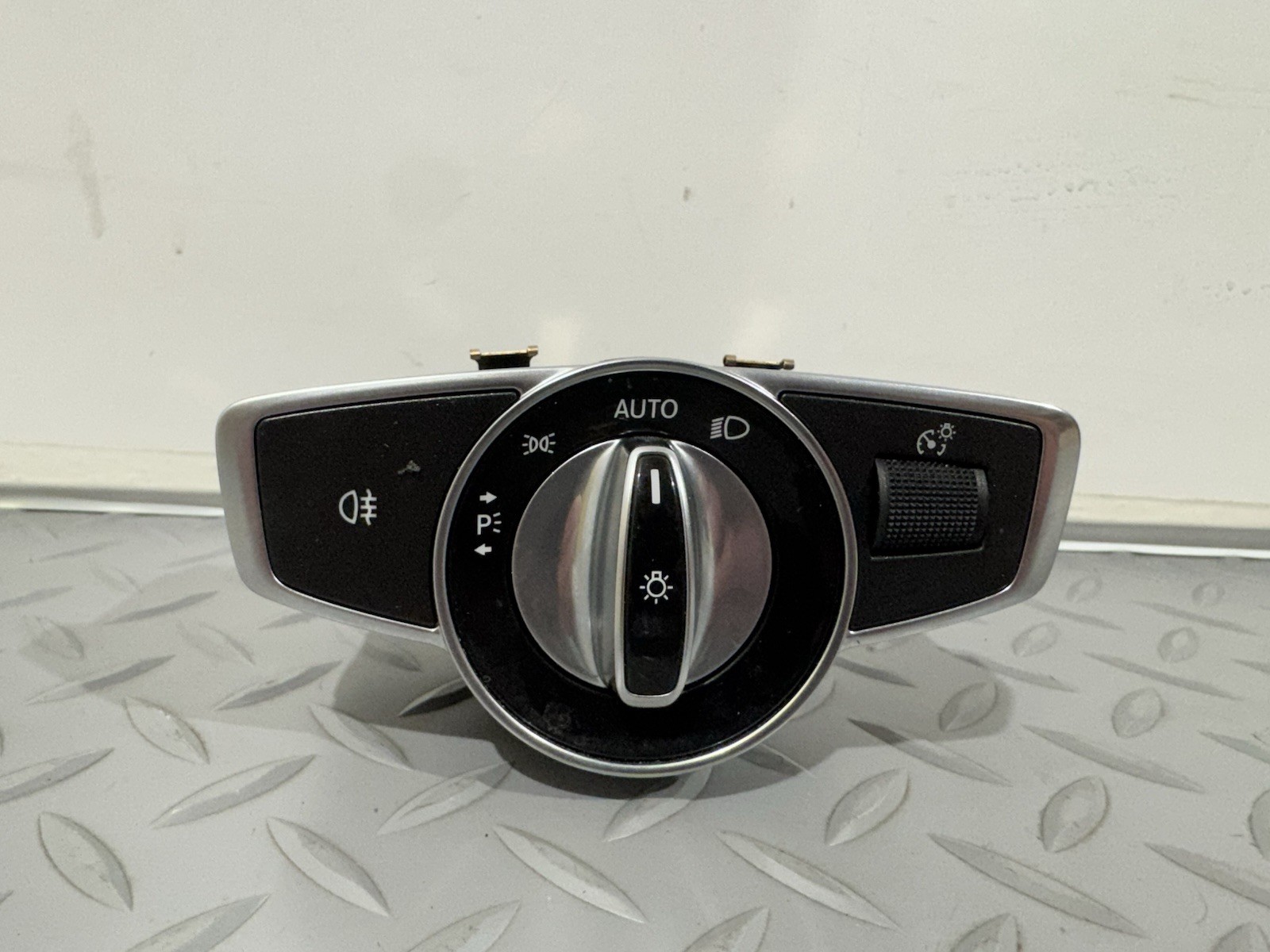 Foto 1 di 7