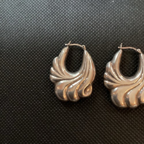 Vintage Sterlingsilber hohle aufgeblähte 925 Hänger Creolen überbackene Muschel Design 8,63 gm - Bild 2 von 11