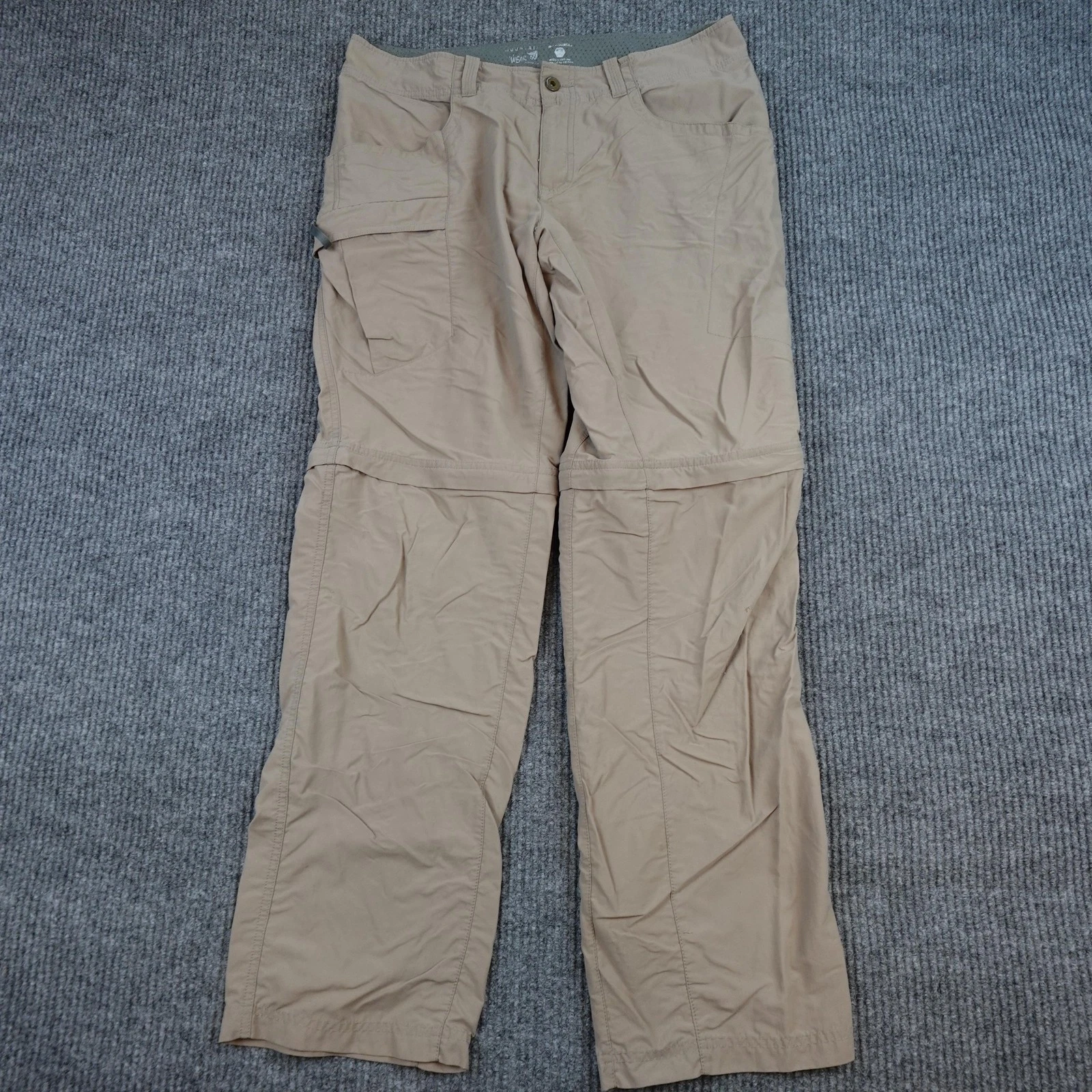 Mountain Hardwear Convertible Pants Mens 34x30 Beige Hiking Zip Off OM5257
Opens in a new window or