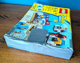 Lego SPONGE BOB SQUAREPANTS Glove World Set 3816 100% Complete w/ Box