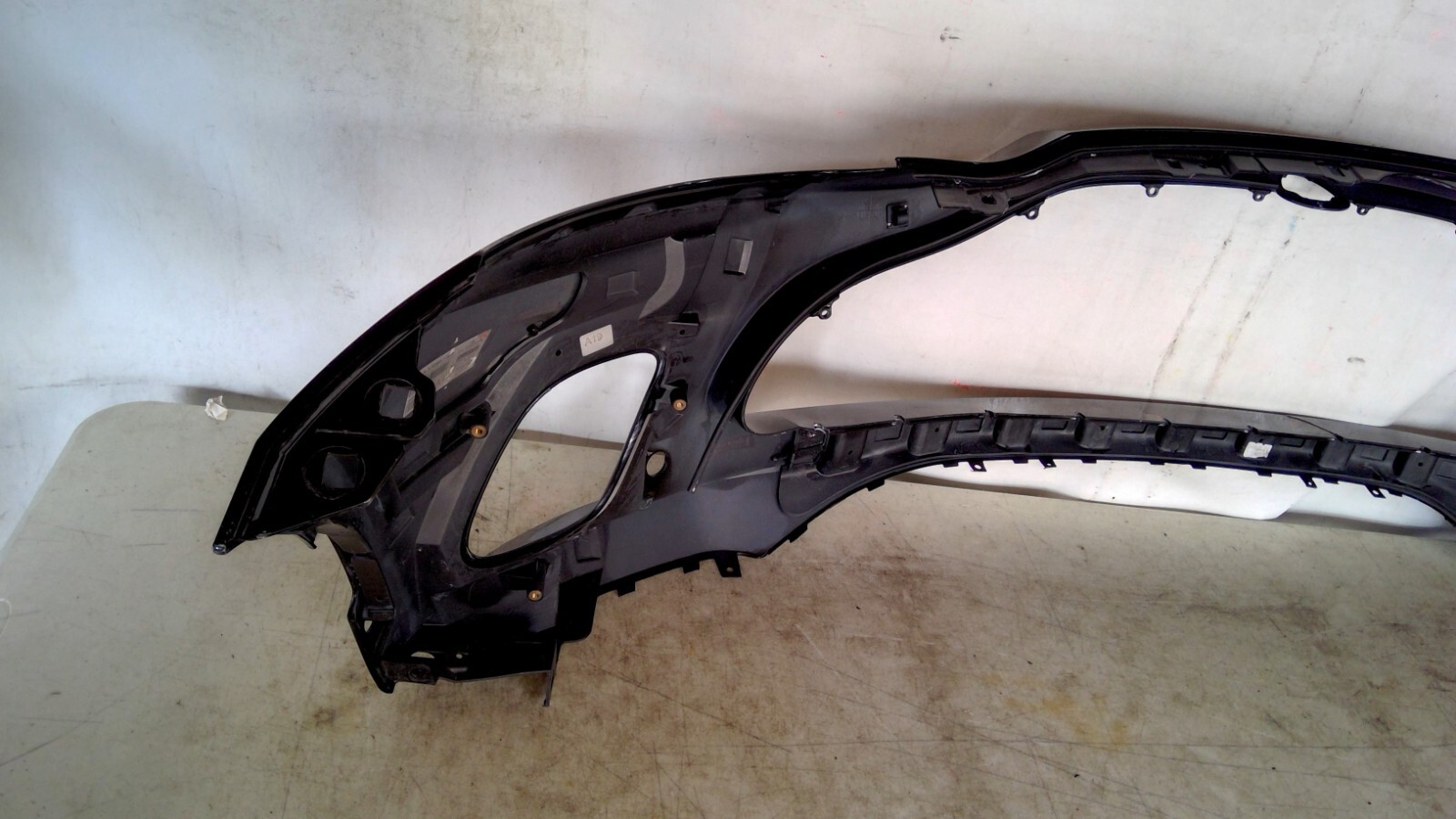 2021 2022 ASTON MARTIN DBX FRONT BUMPER COVER OEM