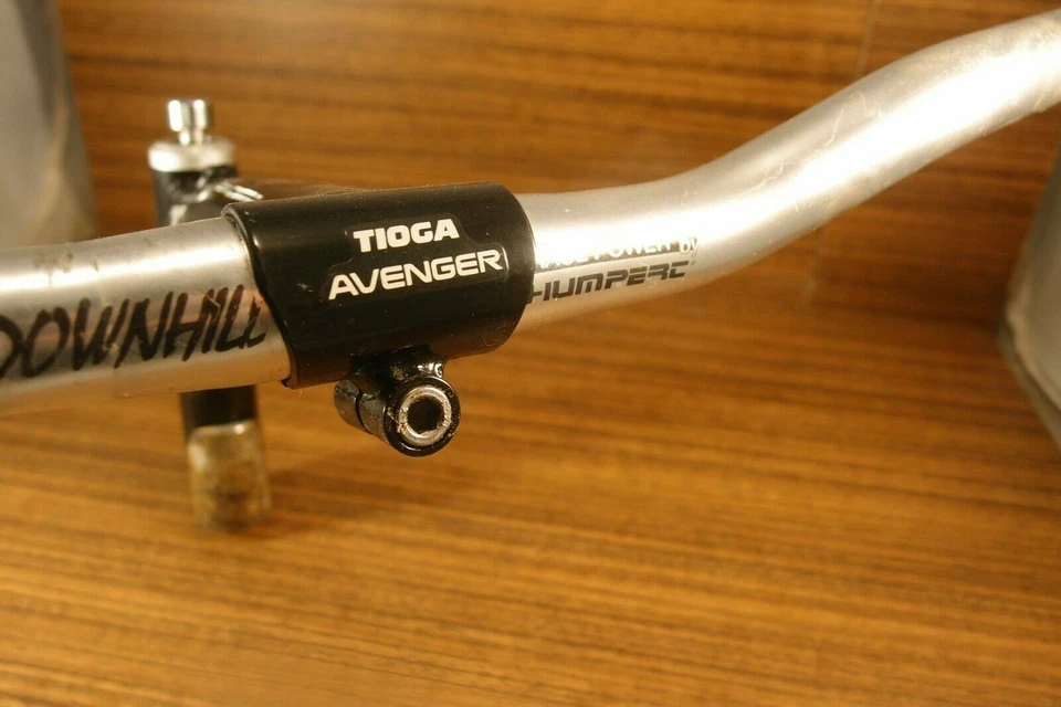 Manillar plano años 90 Humpert Race Power + Tioga Avenger Prestige vástago de gran tamaño Foto 3 de 4