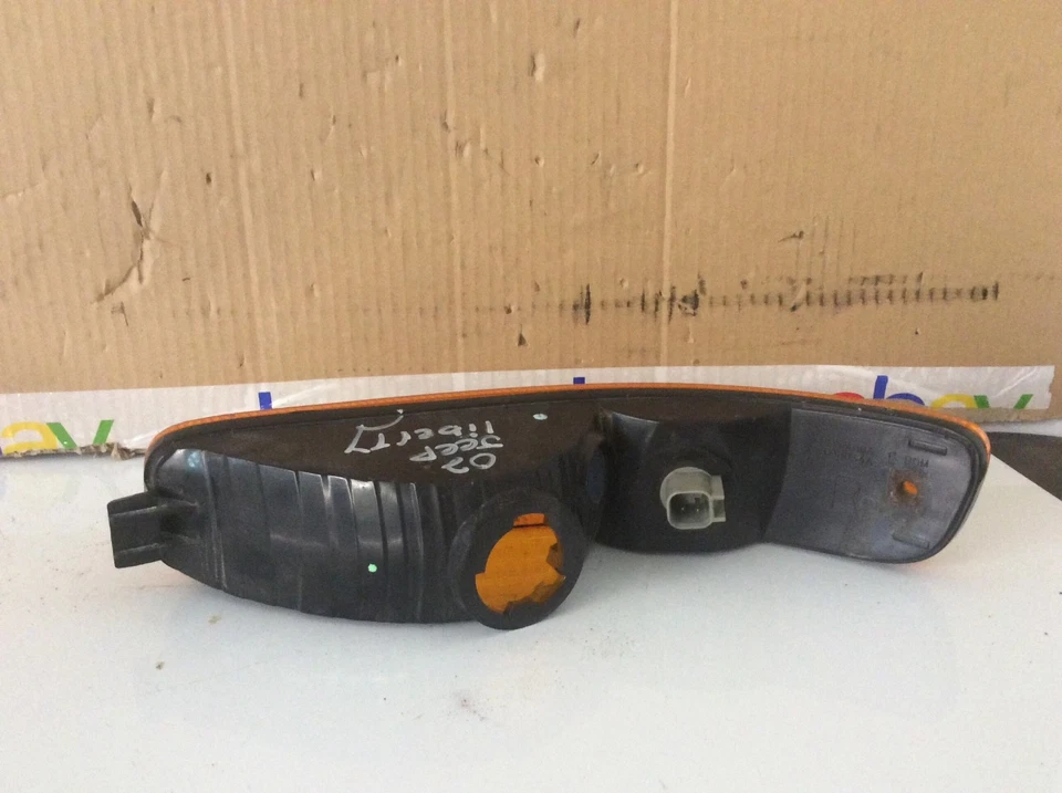 Jeep Liberty 2002-2004 marcador lateral derecho/señal de giro OEM Foto 2 de 2