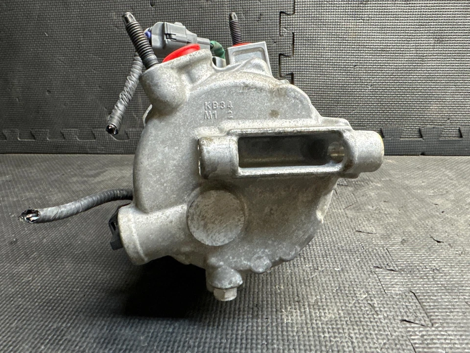 Compresor de aire acondicionado Dodge Ram 1500 Laramie 5,7 L 14 15 16 17 18 19 20 21 22 23 OEM Foto 4 de 4