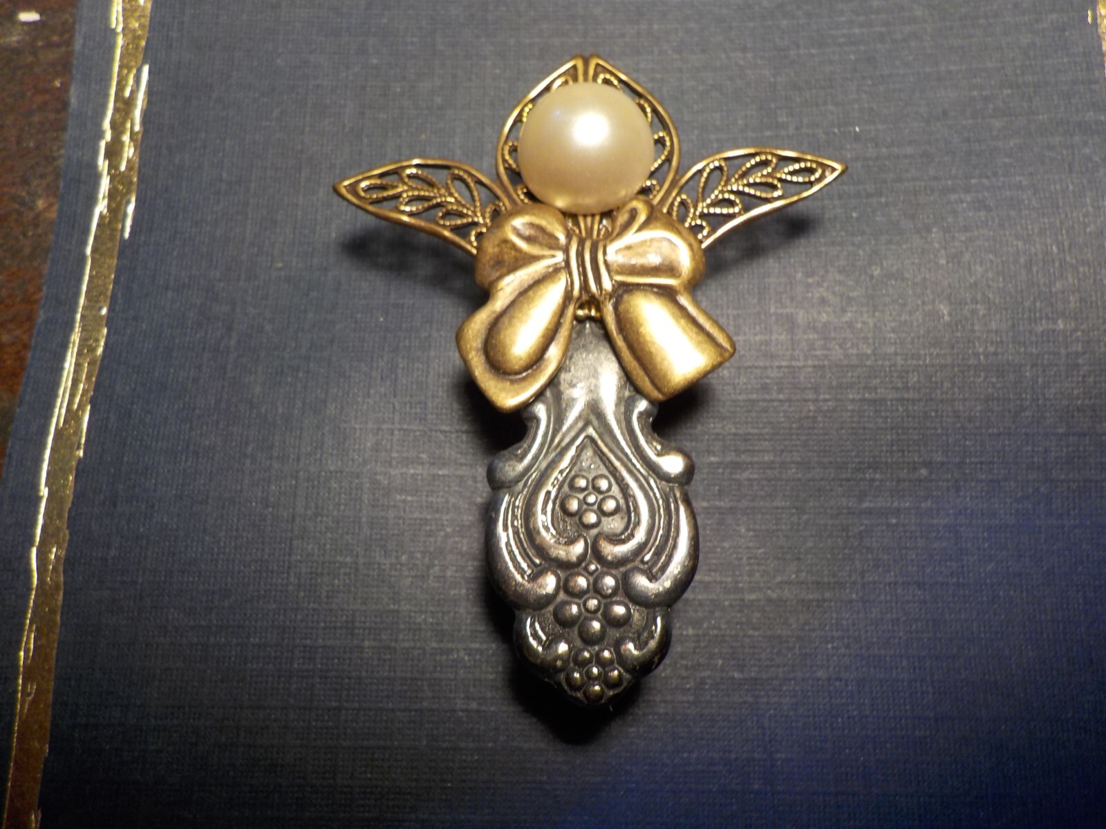 Kat's Creations Gold Tone & Silver Plated Angel Brooch  2" x 1.5" (CL 56)