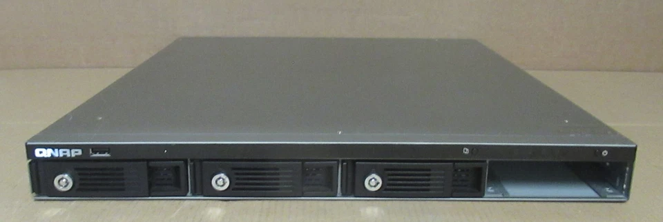 QNAP TS-420U 4x 3.5" Bay Rackmount Network Attached Storage NAS  + 3x 2TB HDD - Image 2 of 4