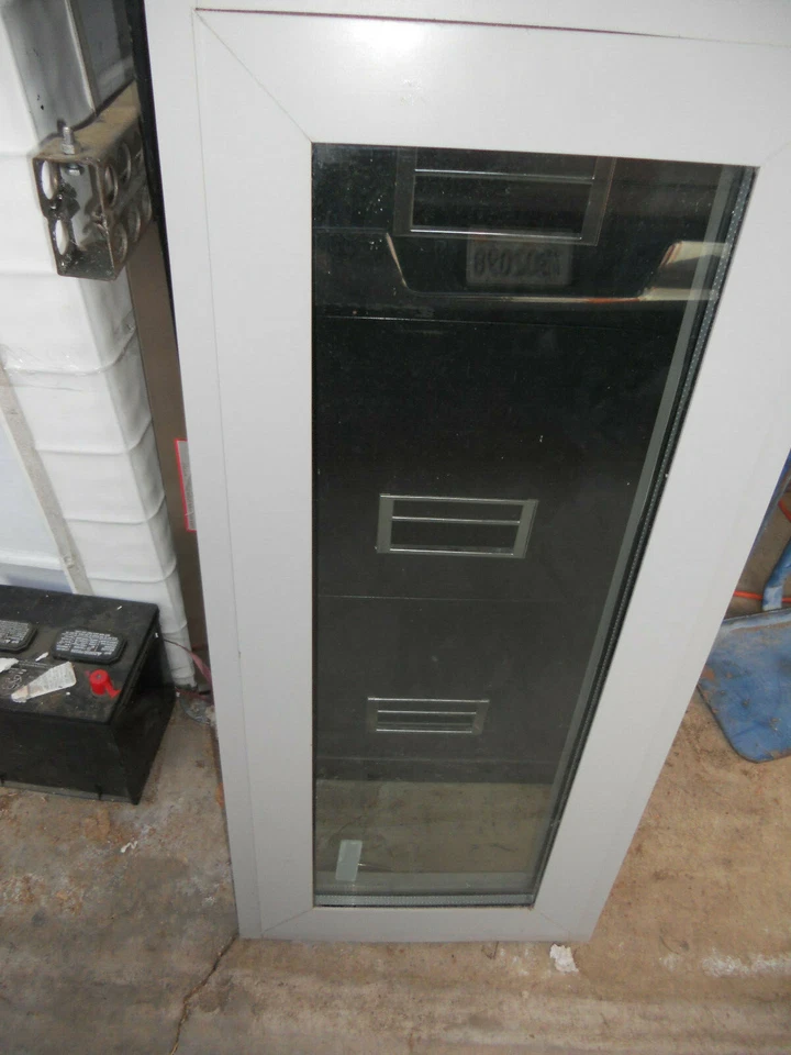 PEERLESS BLAST RESISTANT WINDOWS- MILITARY GRADE {LT-15} NEW! (OLD STOCK) - Image 3 of 4