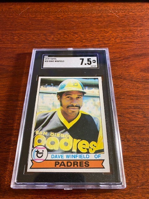 1979 Topps #30 Dave Winfield HOF. SGC 7.5 NRMT+