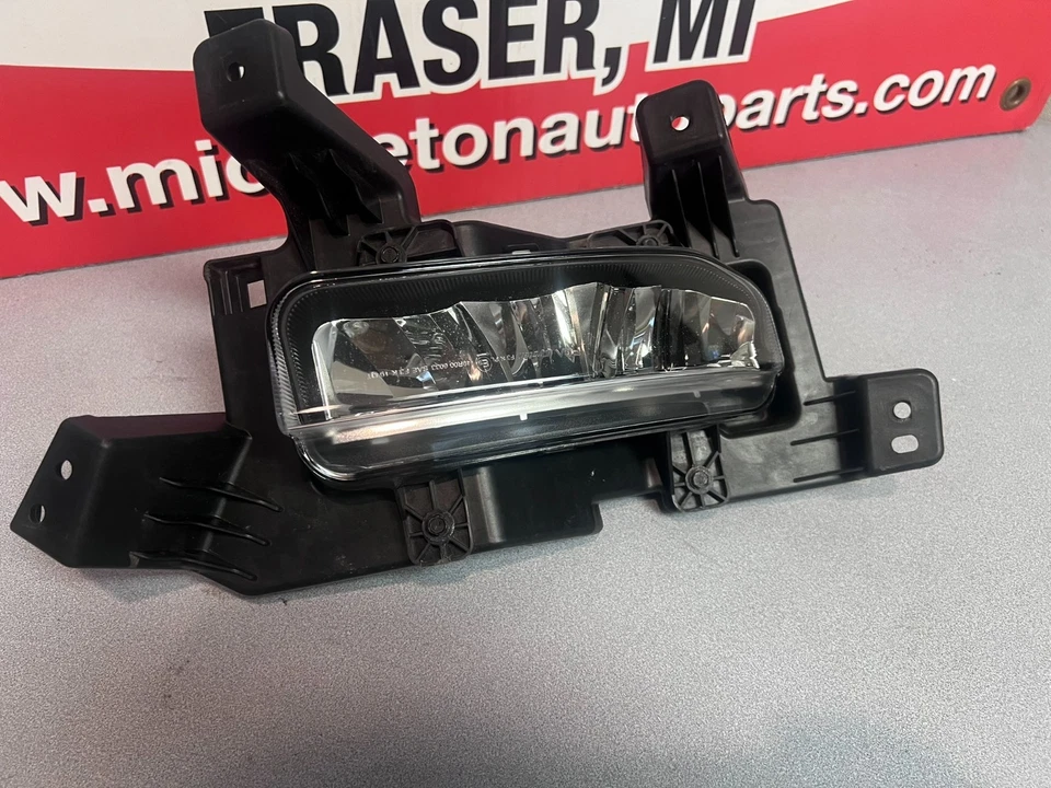 2020 RAM DODGE 2500 3500 FOG LAMP LIGHT ASSEMBLY RIGHT HAND SIDE Foto 2 de 4