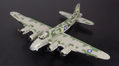 COBI 5749 Boeing  B-17F Flying Fortress ''Memphis Belle'' - Executive Edition