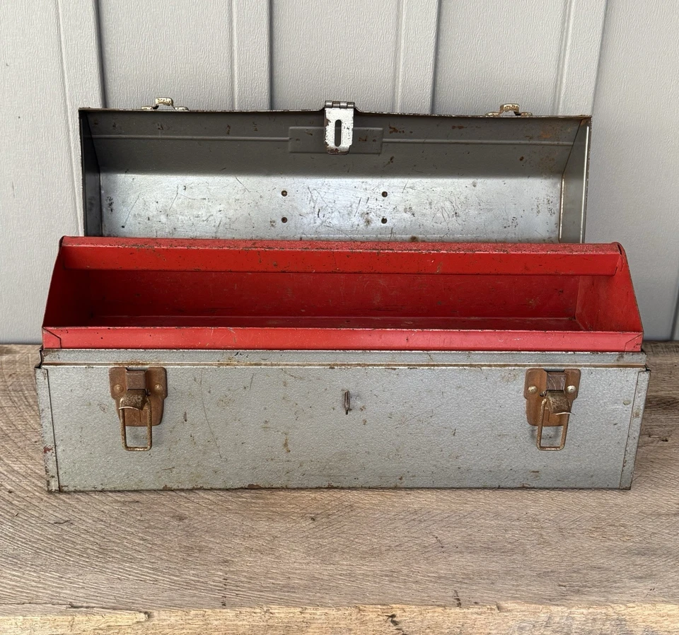 Vintage Sears Craftsman Model 6520 Tombstone Hip Roof Tool Box Red Tray 20"x7x8 - Image 3 of 4
