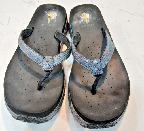 Volatile Untamed Women's Thongs - Gray Metalic - Sz 9.5