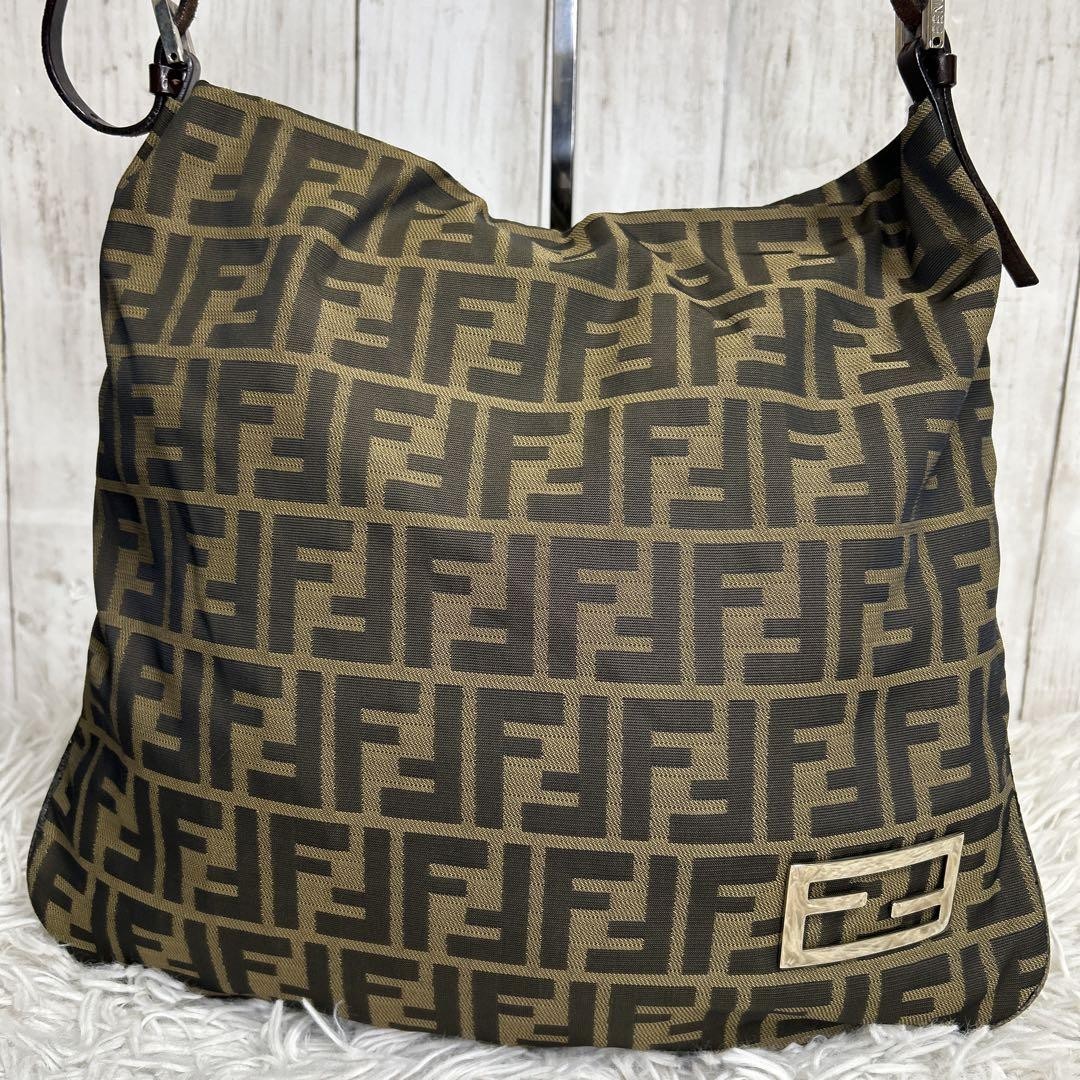 FENDI FF Zucca Shoulder Bag in Brown Canvas Authentic G06152216