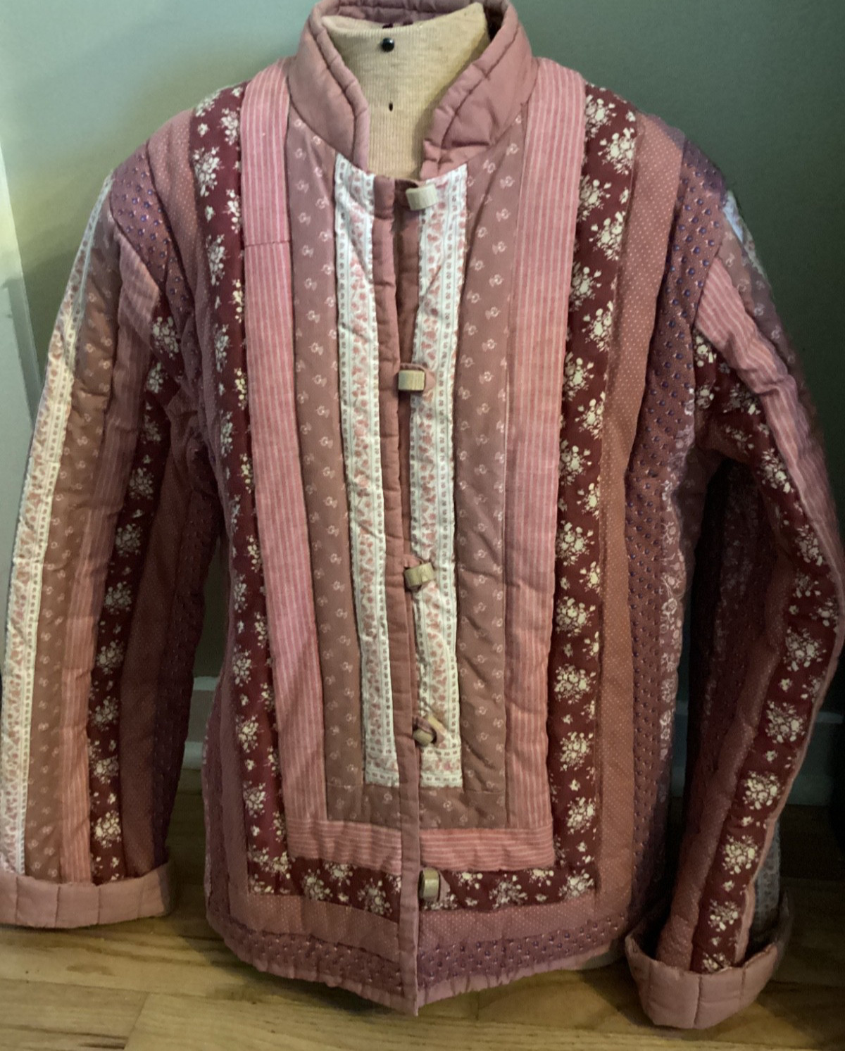 QUILTED VTG PATCHWORK Jacket Women’s S/M-Wood But… - image 1