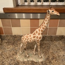 Sherratt & Simpson Giraffe Sculpture 55219  16.5 inches tall.