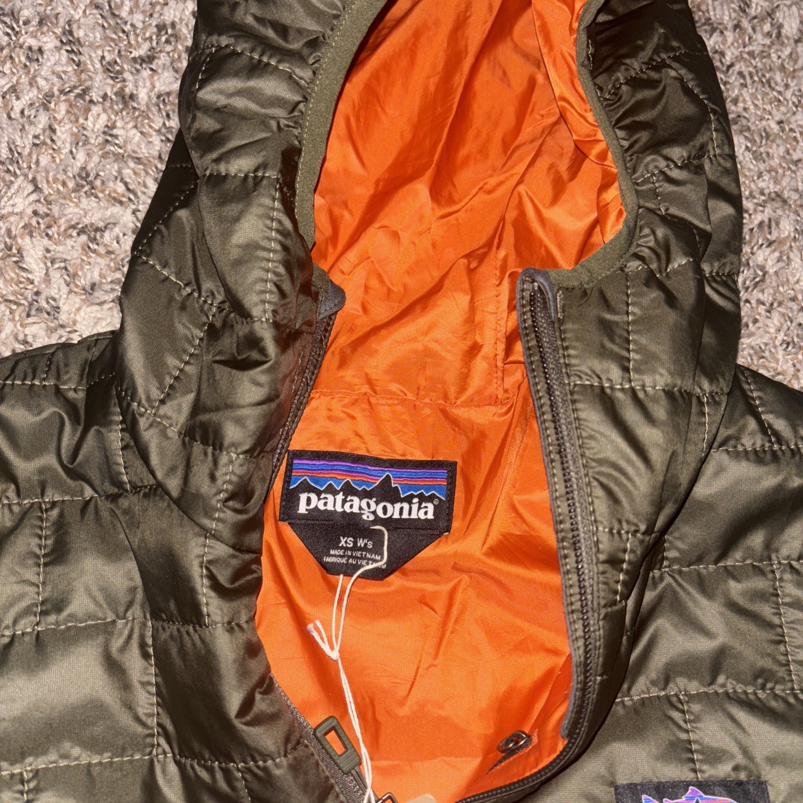 Patagonia Women’s NANO PUFF  FITZ ROY Jacket Hoody Size XS Pine Needle Green NWT thumbnail 5