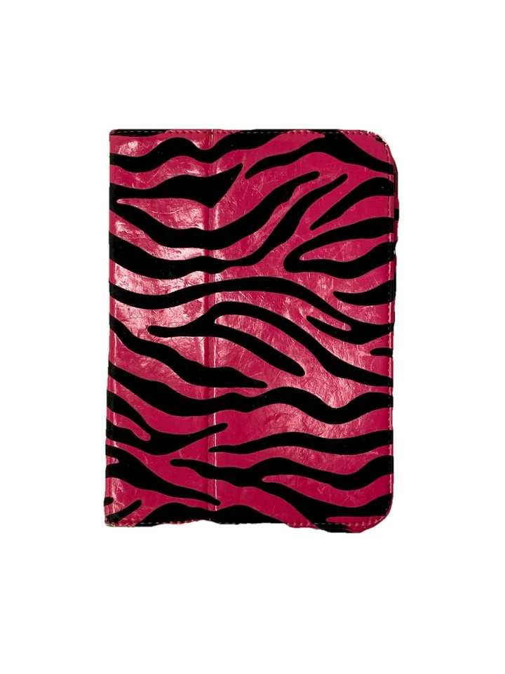 Amazon Kindle Fire HD 7" 16GB Tablet Color Screen Wi-Fi Dolby Audio HDMI Bundle - Image 4 of 4