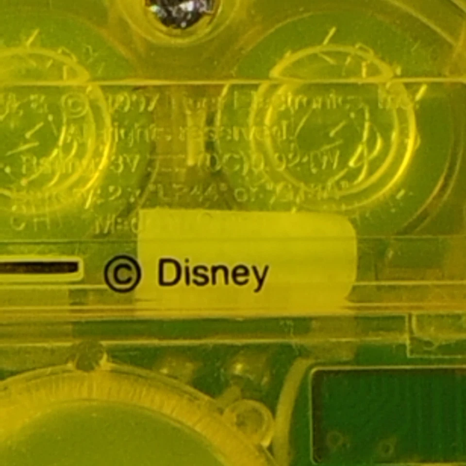 1997 Tiger Electronics Giga Pets Disney Sirenita Llavero Juego Batería Nueva Foto 4 de 4