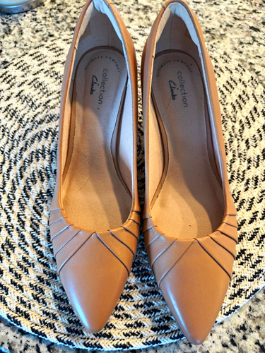 Clarks Linvale Crown Leather Pointed Toe Kitten Heel Slip-On Pumps US 7 ...