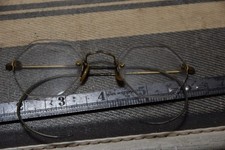 Vintage GLASSES Unmarked Unbranded WIRE Frames EYEGLASSES GOLD TONE Engraved