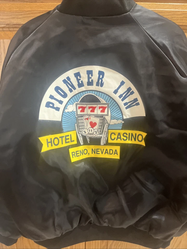 ¡¡Chaqueta vintage para miembros de Pioneer Inn!! Excelente forma! Foto 2 de 4