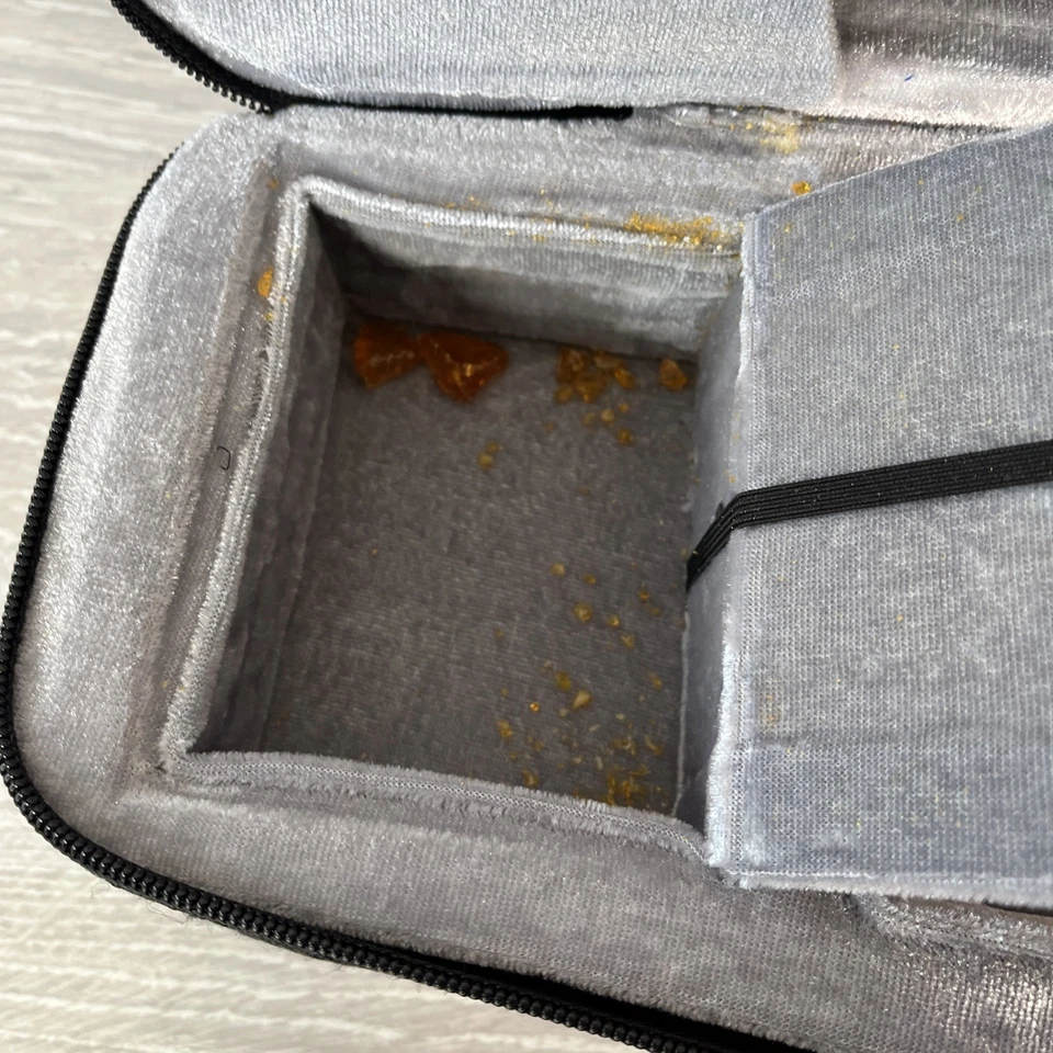 The Stentor Student 1 Violin 3/4 Size with Bow and Grey Stentor Carry Case - image 3 of 4