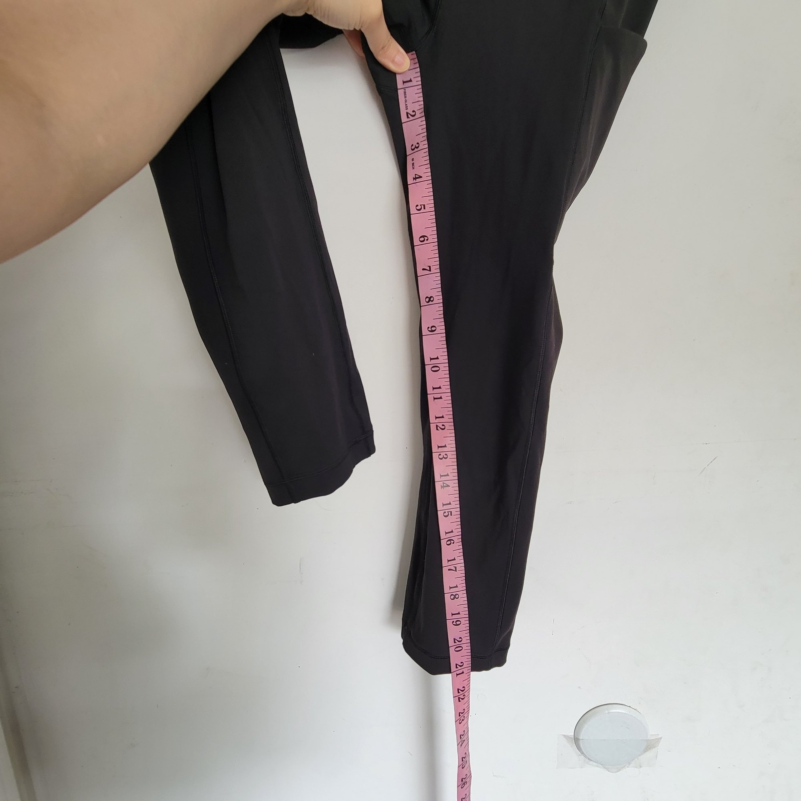Lululemon Drawstring Dropped Side Pockets Back Po… - image 11