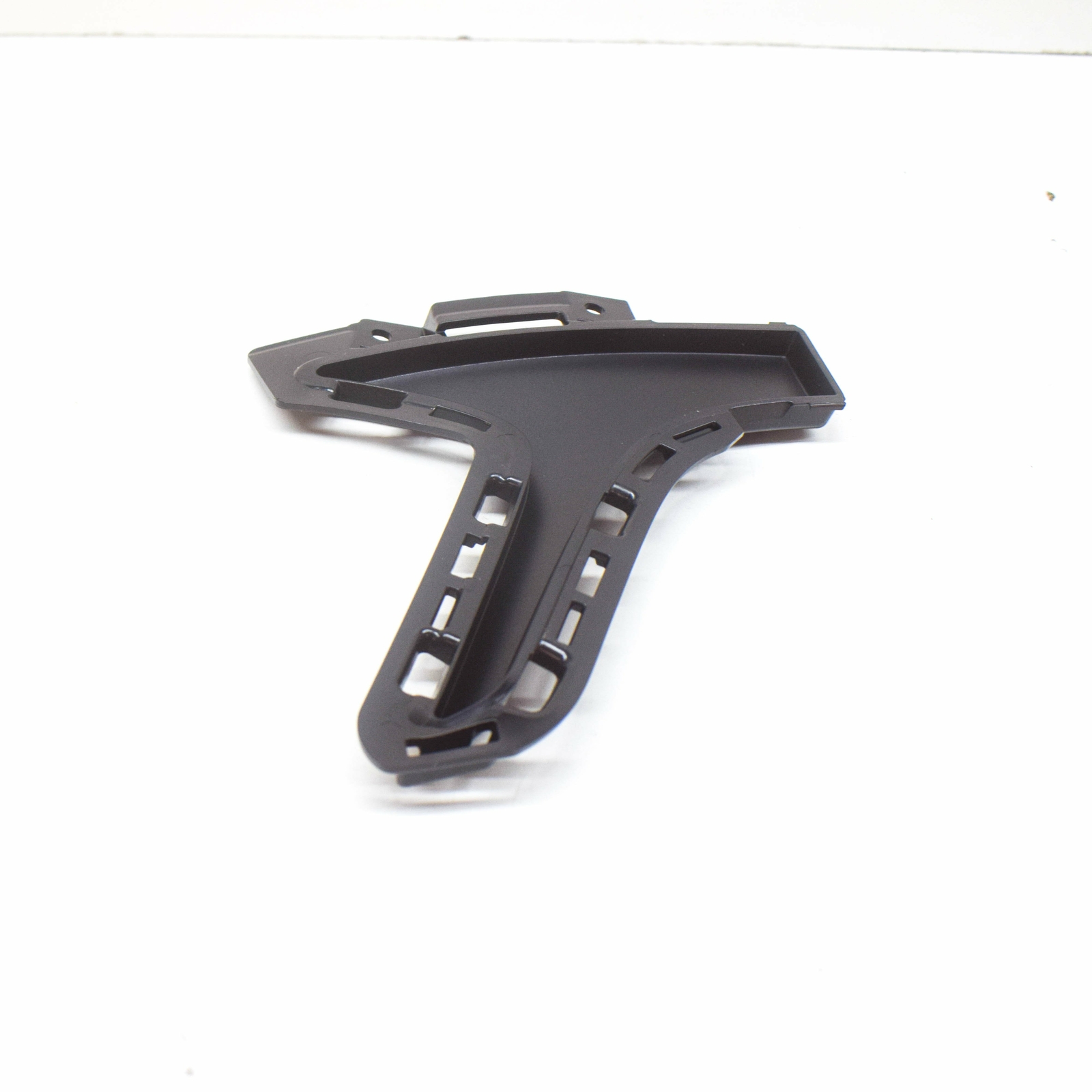 NEW OEM AUDI A6 C8 FRONT BUMPER LEFT LOWER STRIKER PLATE 