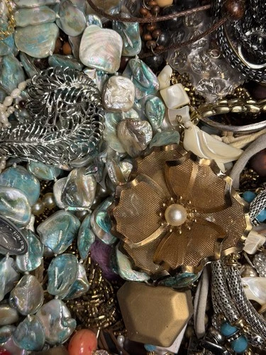 Huge 19 Pound Vintage to Now Costume Jewelry Good Use Wear Sell Craft Lot# GB18