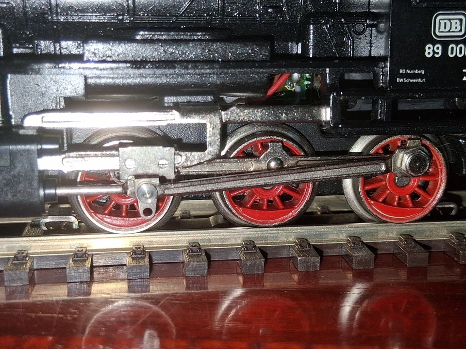 MARKLIN LOCOMOTORA DE VAPOR 0/3/0, ANALOGICA/ DIGITAL. ESCALA HO. - Imagen 3 de 4