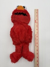 Sesame Street Hug Me Elmo Hasbro 2018 English/Spanish Talks Laughs Giggles