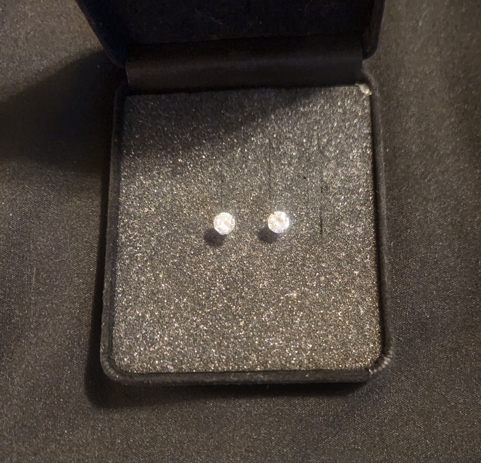 14k Solid Gold Stud Earrings With Clear Simulated… - image 4