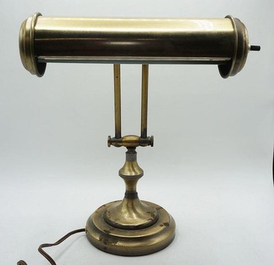 Brass Tone Desk Lamp Underwriter Banker