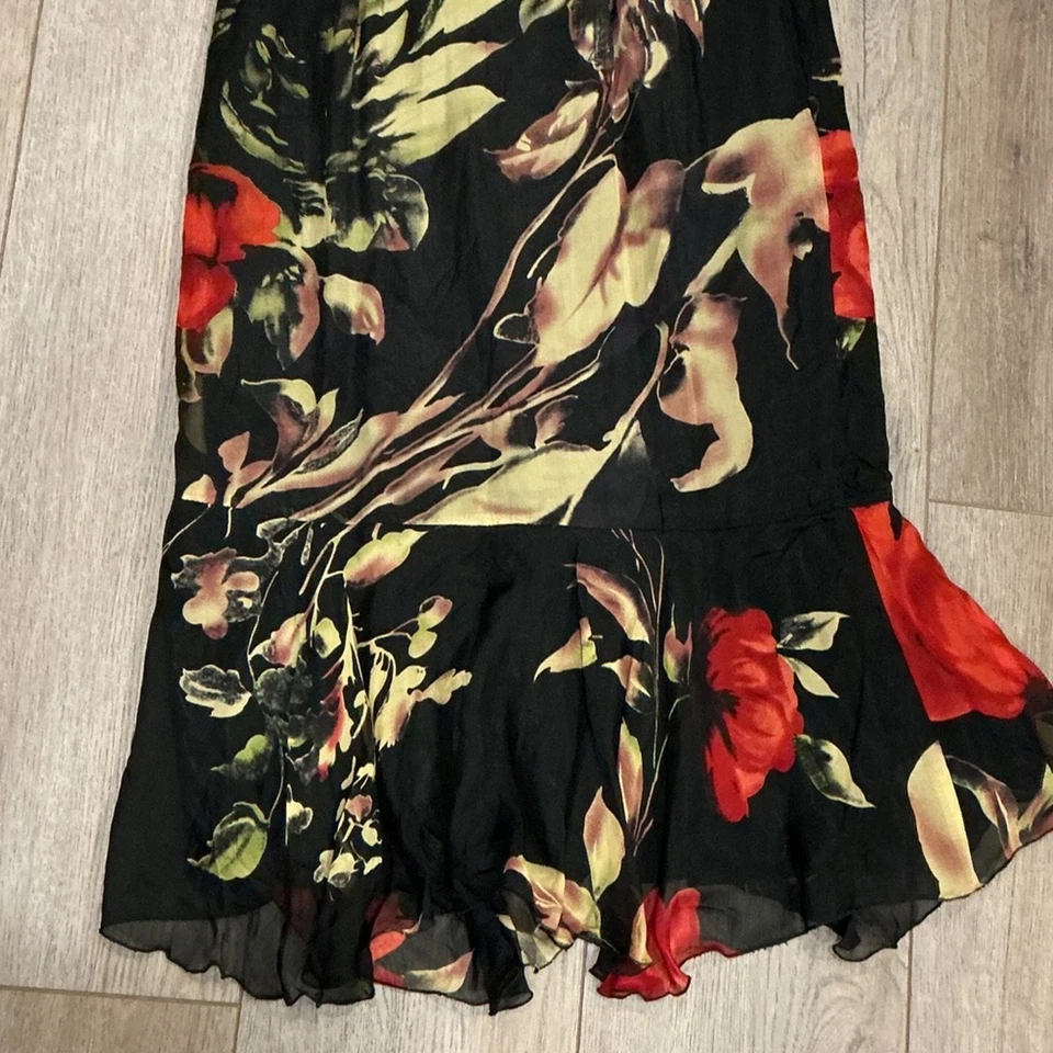 Vestido midi floral con capa romántica negro rojo Traffic People 100 % seda talla mediana Foto 4 de 4