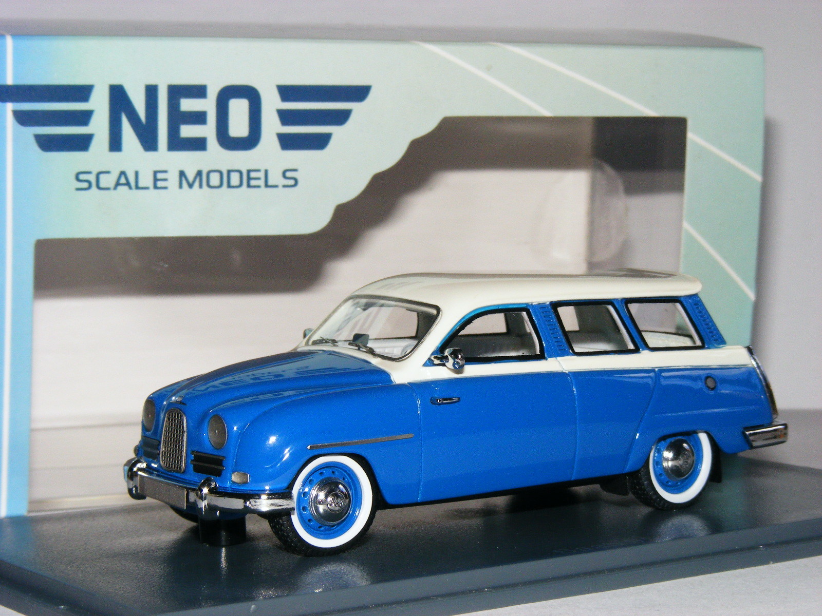 NEO 49521 1959 SAAB 95 Estate BluBianco 143 NEO 49521 1959 SAAB 95 Estate BluBianco 143