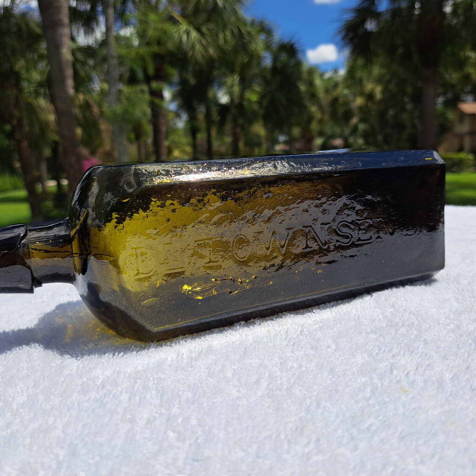 1860'S ANTIQUE DR. TOWNSEND SARSAPARILLA BOTTLE! "SAND/STICKY BALL