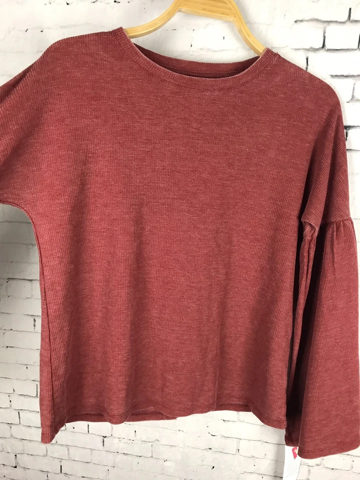 XHILARATION NUEVA CAMISA TÉRMICA PARA DORMIR XS MUJER ROJA CON MANGAS CAMPANA TOP (BAP) Foto 3 de 4