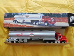 1975 texaco toy tanker truck