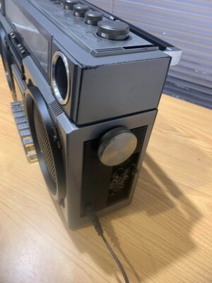Mitsubishi Electric Jeagam 8200 Vintage Boombox AM/FM
